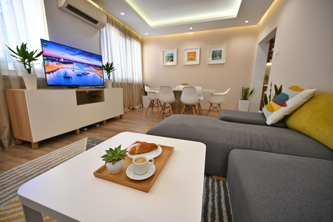 Modern Central 2-Bedroom Apartment With Parking Varna Exterior foto
