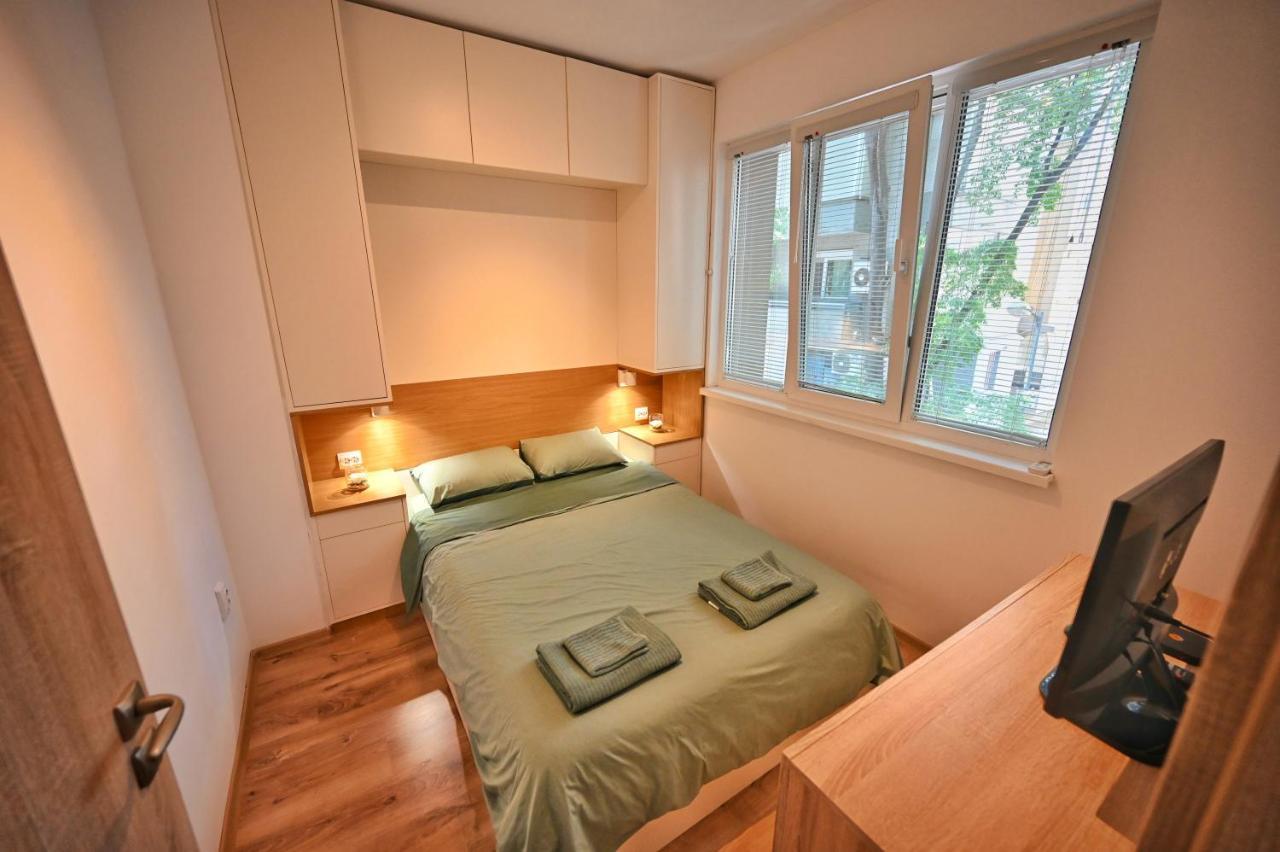 Modern Central 2-Bedroom Apartment With Parking Varna Exterior foto
