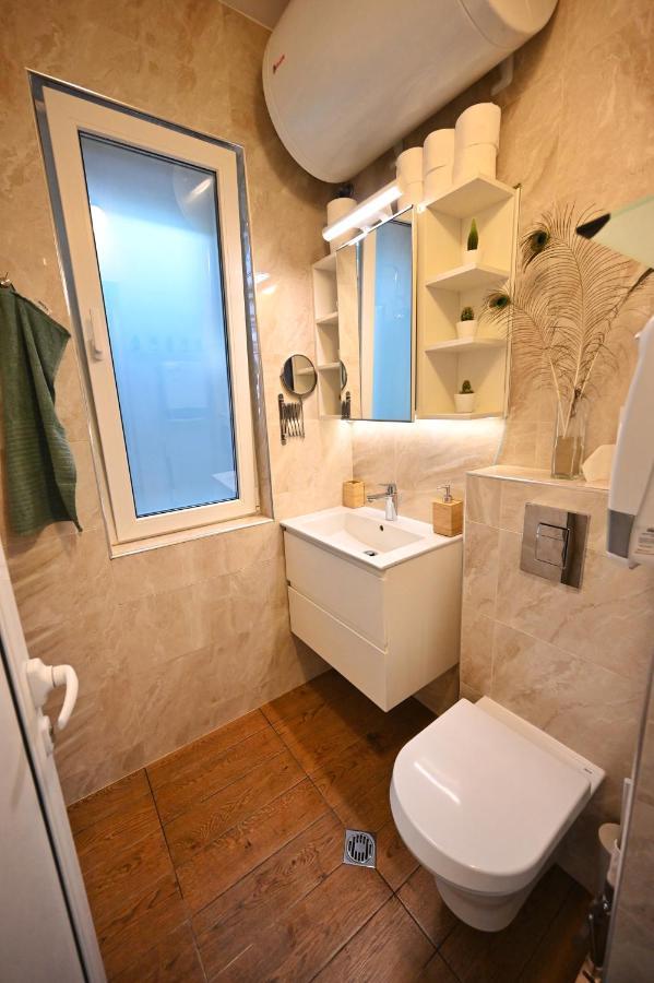 Modern Central 2-Bedroom Apartment With Parking Varna Exterior foto