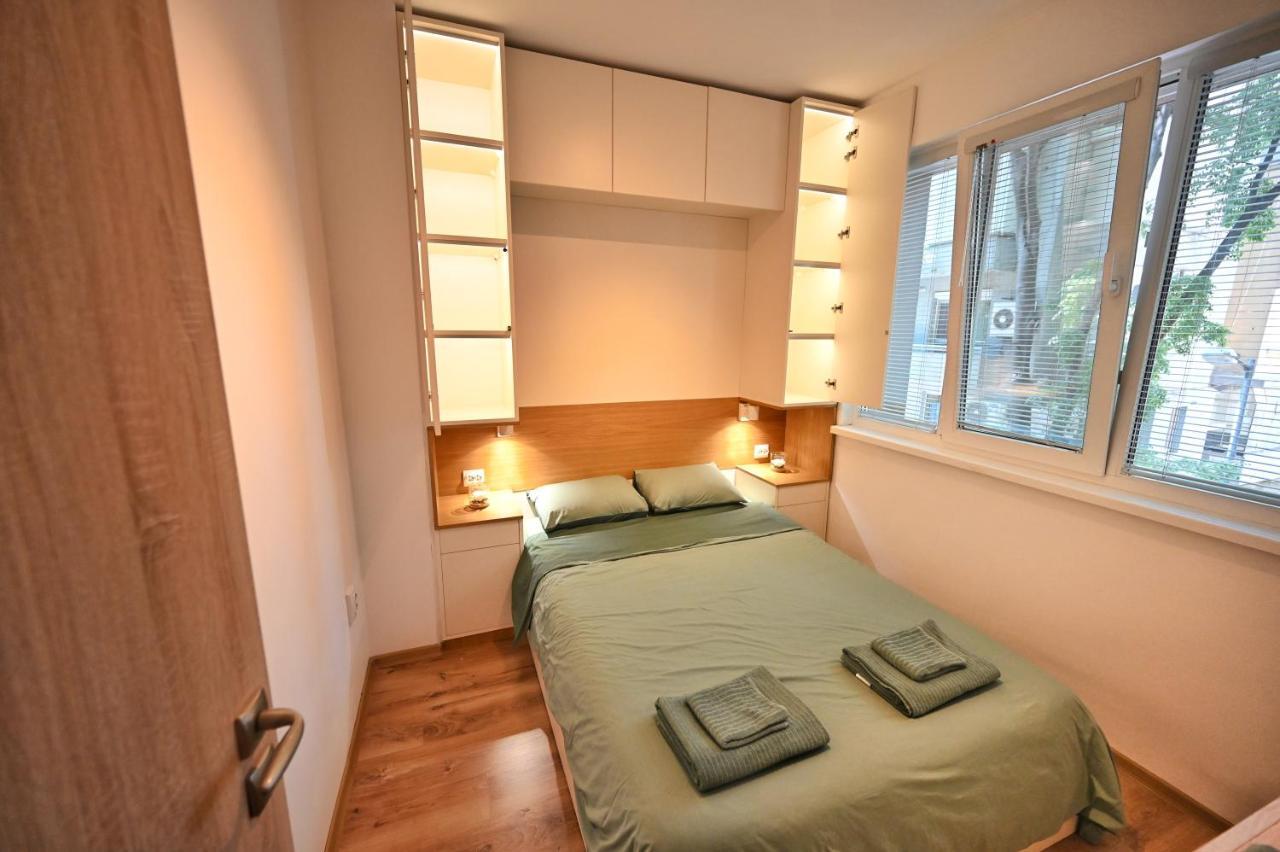 Modern Central 2-Bedroom Apartment With Parking Varna Exterior foto